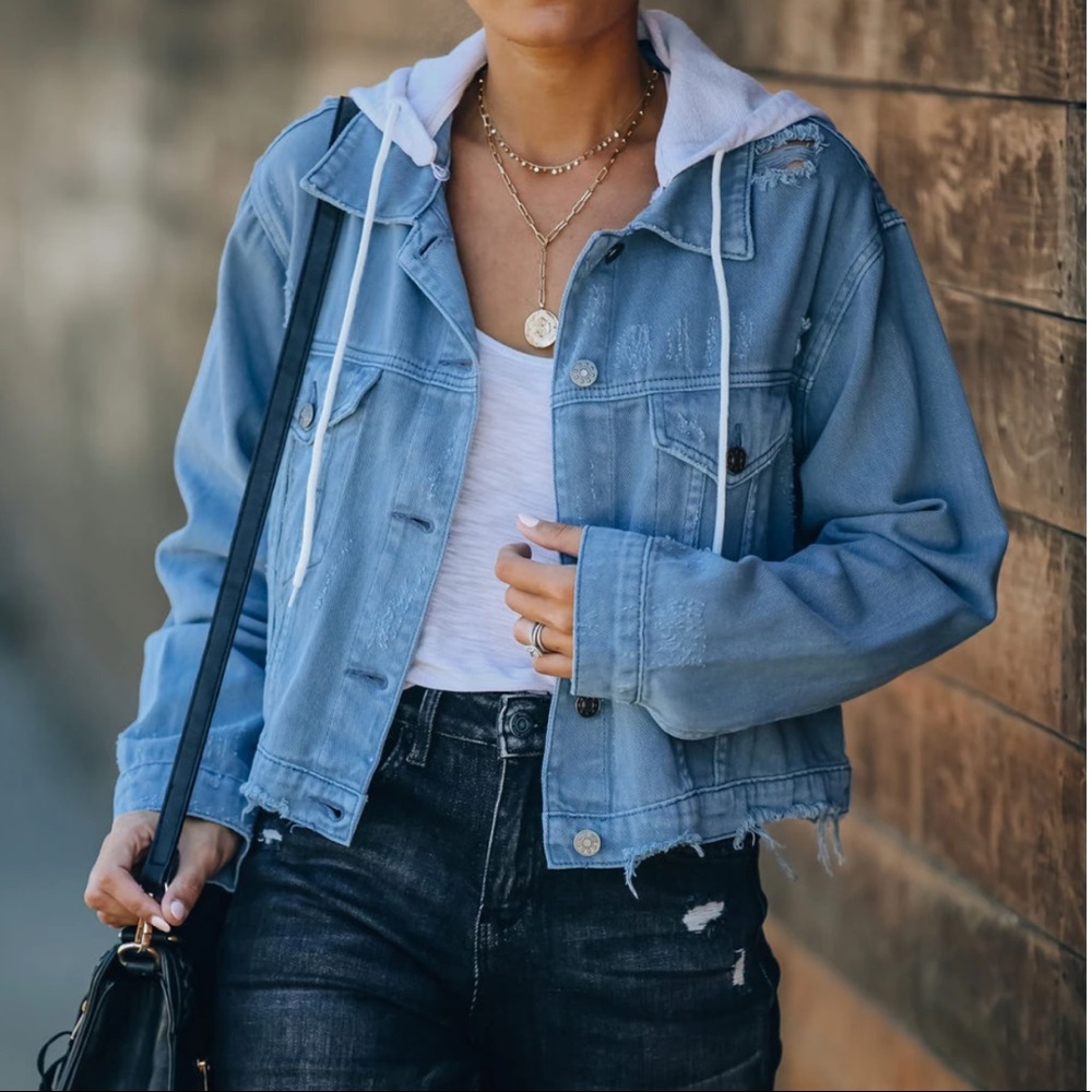 HOODED CROP DENIM JACKET